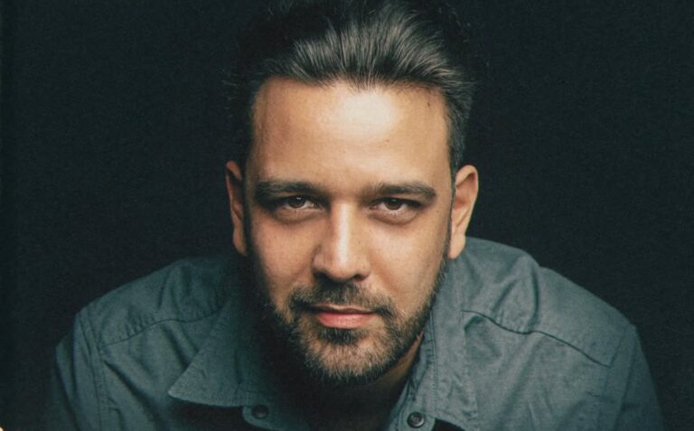 Davide DDL porta “Risonanza Patetica” al Mercato Nero di Atripalda