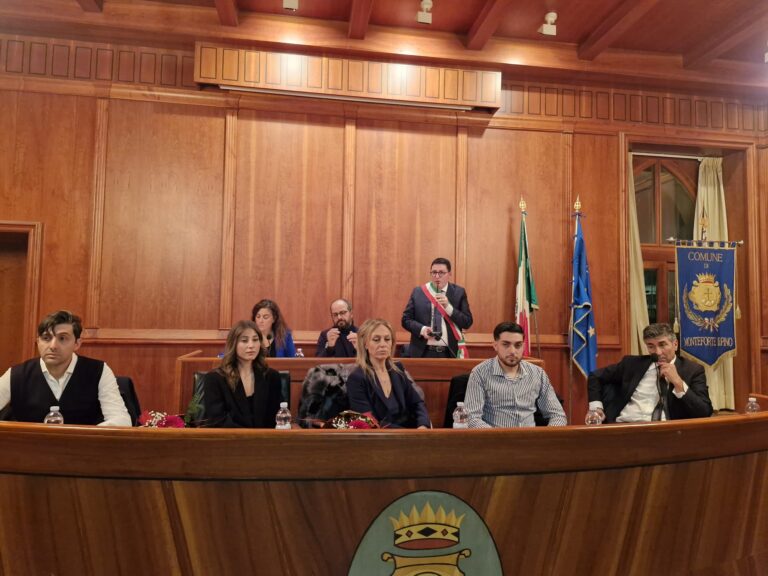 Monteforte, un canale Whatsapp per le notizie e le informazioni dal Comune