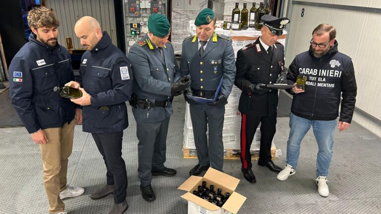 Salerno, sequestrate oltre 18 tonnellate di olio falsamente dichiarato extravergine