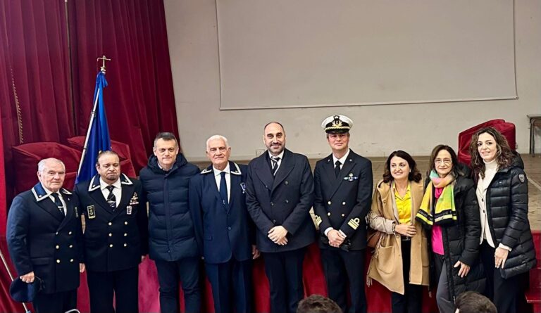 La Marina Militare incontra gli studenti di Montemiletto