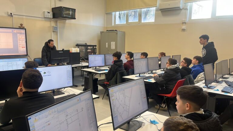 “CostruiAMO il Futuro”, premiati i giovani talenti del territorio al Geometra di Avellino