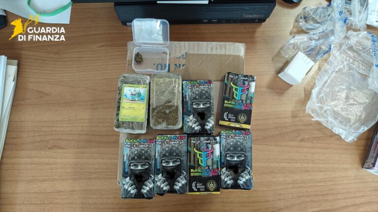 Forino, ritira un pacco con mezzo chilo di hashish: arrestato dalla Guardia di Finanza