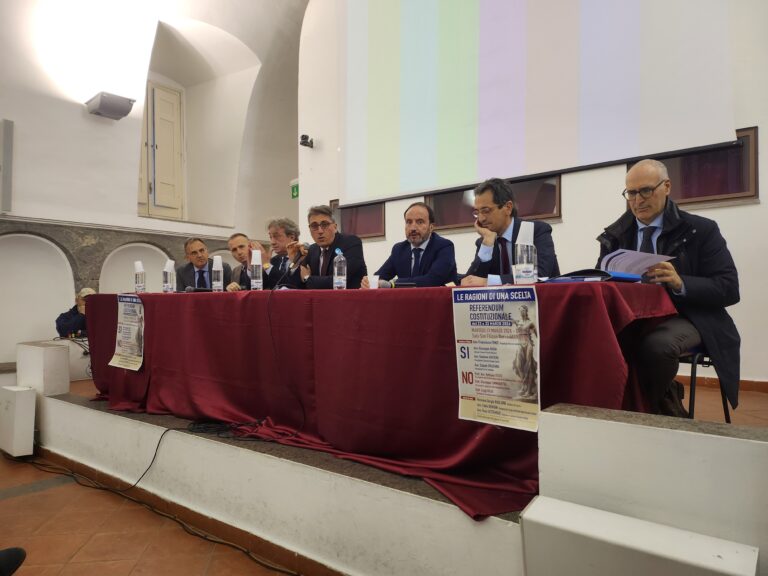 Referendum, sorteggio e separazione al centro del dibattito tra si e no a Lauro
