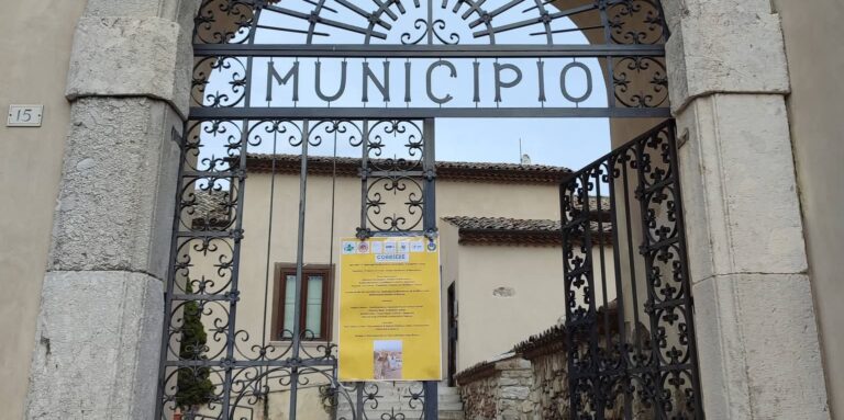 Elettrodotto Terna, raccolta firme a Montefusco: no unitario del territorio