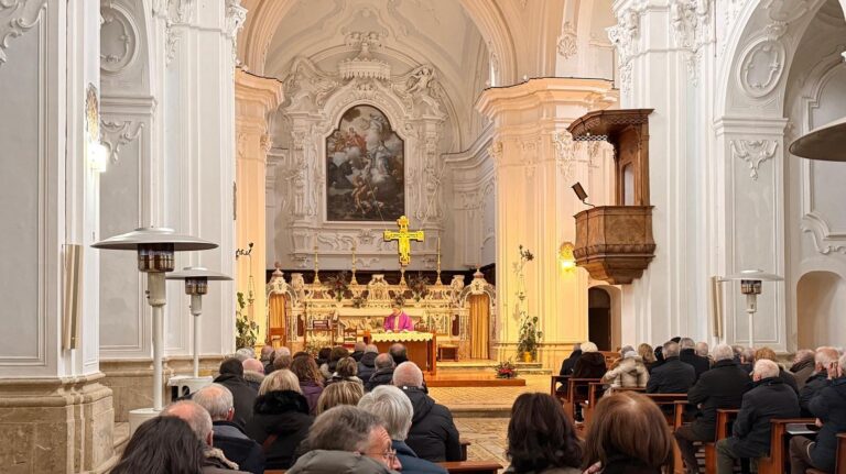 I Maestri del Lavoro celebrano il Precetto Pasquale a San Francesco a Folloni