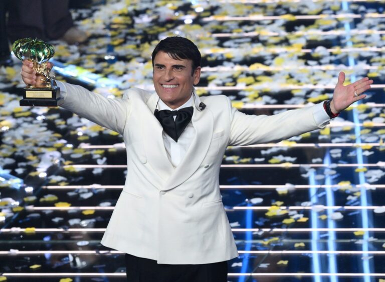 Sanremo 2026, vince Sal Da Vinci. Fa festa anche Grottolella