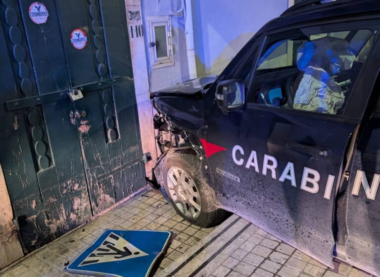 Venticano, Carabinieri coinvolti in un incidente stradale: nessun ferito grave