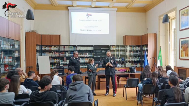 Avellino, educazione ambientale al Liceo Scientifico “P.S. Mancini”: il progetto Legalità dei Carabinieri