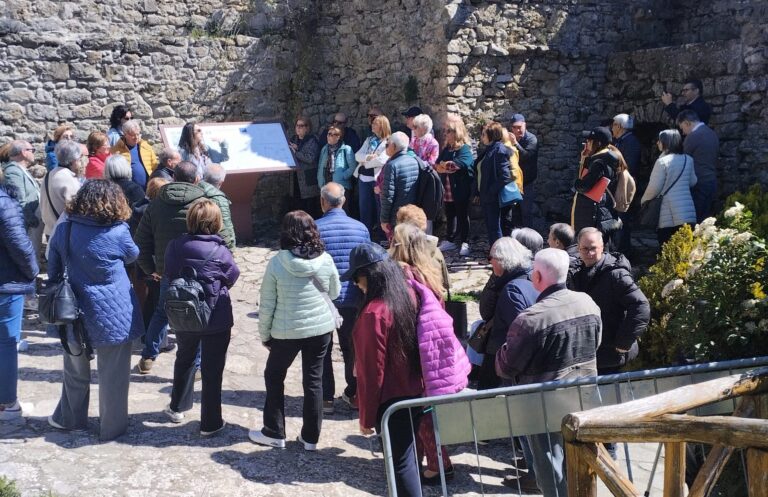 Ariano Irpino, il Castello affollato per i festeggiamenti di Pasquetta