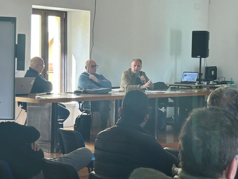 Castel Baronia, partecipazione e visione: presentato il Piano Urbanistico Comunale