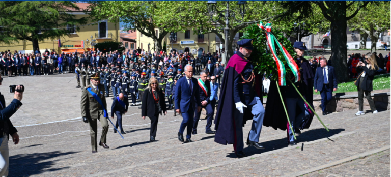 VIDEO/ Piantedosi a Montemiletto: “25 aprile festa di tutti, sono molto legato all’Irpinia”