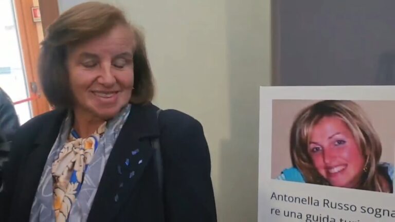 Antonella Russo, mamma Lucia e la sorella Milena: e’ un angelo ed e’ luce