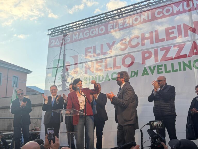 Video/La carica di Schlein: “Festa e Nargi si sono incasinati da soli, se vinciamo ad Avellino cambia tutto”