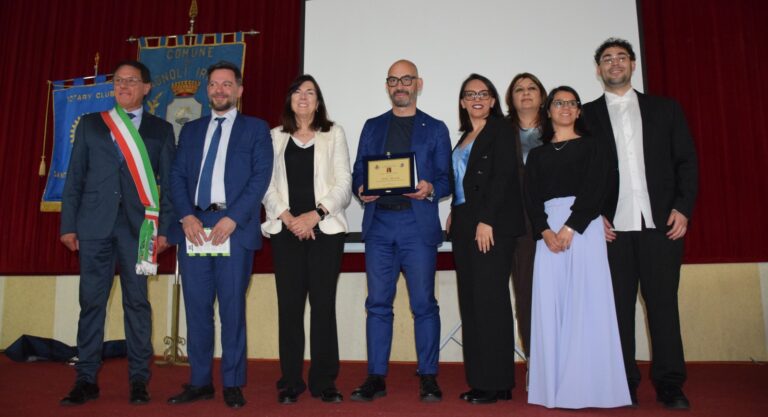 Premio Di Capua, Bassetti: “Conoscere i rischi per prevenire malattie infettive e tumori tra i giovani”
