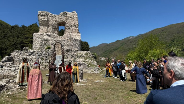 Monteforte, il “Maggio dei Monumenti” onora le persone scomparse