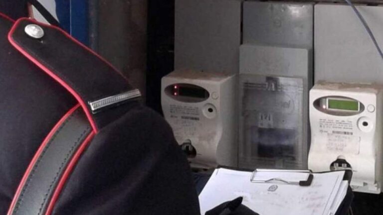 Forino, furto di energia elettrica: 60enne denunciato dai Carabinieri