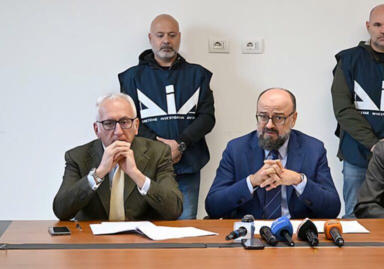 Imprenditori nella morsa di tre clan: fissato il rito abbreviato davanti al Gup di Salerno