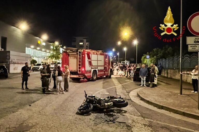 Tredicenne investita, le indagini : sequestrata la moto e ascoltato il centauro