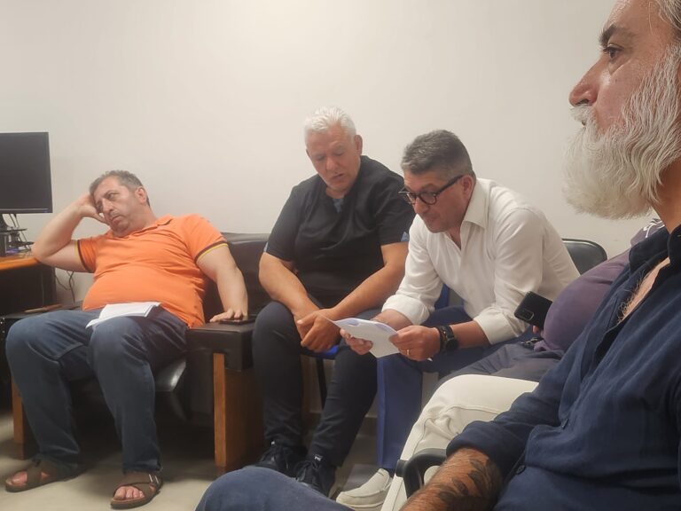 Consiglio “lampo” e accuse dalla minoranza: in aula un blitz antidemocratico