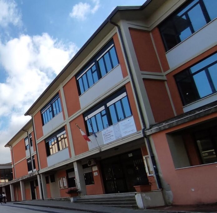 Scuola Colletta Via Scandone