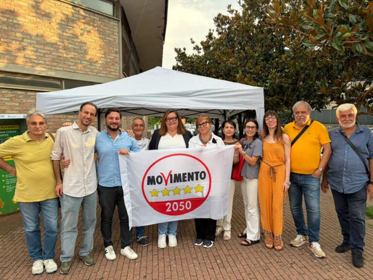 VIDEO/ Movimento 5 Stelle, il gazebo a San Tommaso: “Nessun quartiere deve sentirsi periferia”