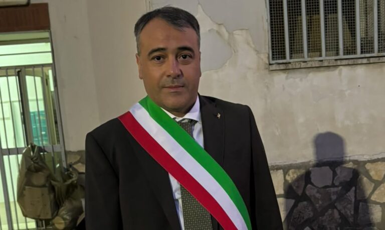 Quindici, il sindaco Siniscalchi: sulla Tari qualcuno da’ i numeri, falsi però, ecco i dati