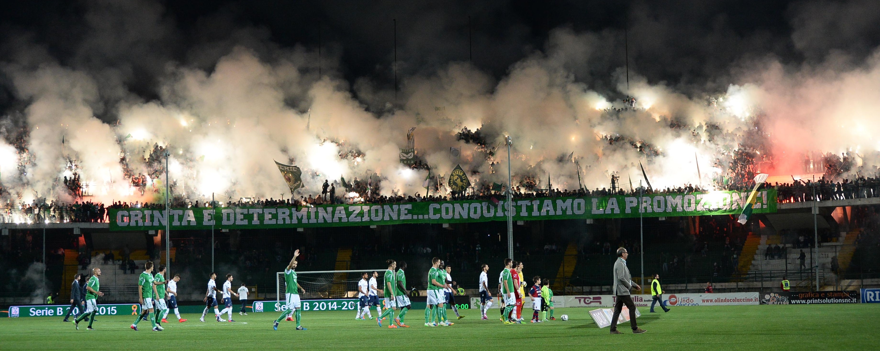 Avellino Calcio – Derby, l’appello della Sud: “Tutti allo stadio con sciarpe e bandiere”