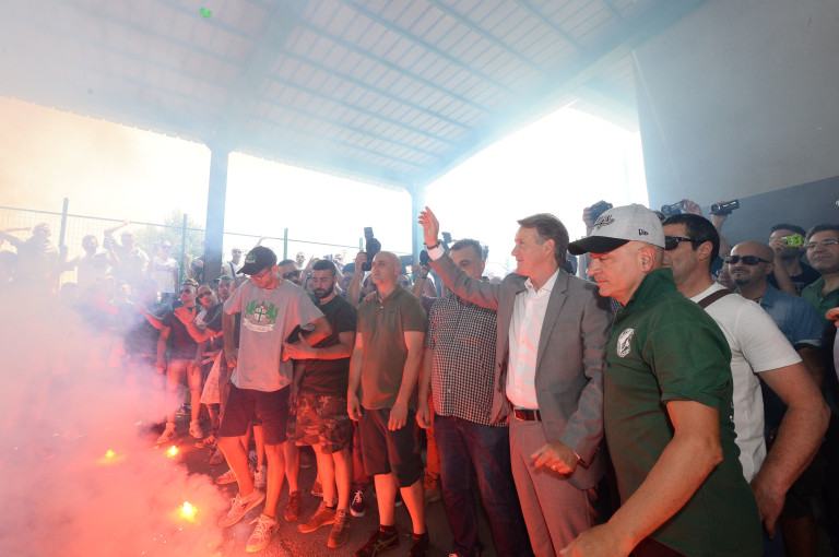 Il lupo cambia ancora pelo: Tesser si riprende l’Avellino a furor di popolo