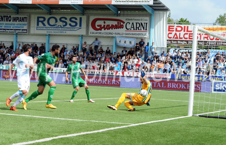 Figuraccia Avellino: l’Entella passeggia verso i playoff. Rivivi il live