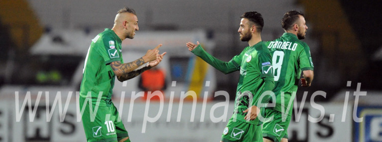 Avellino – Pescara, il pagellone dei lupi: illusione tra i fischi per Castaldo