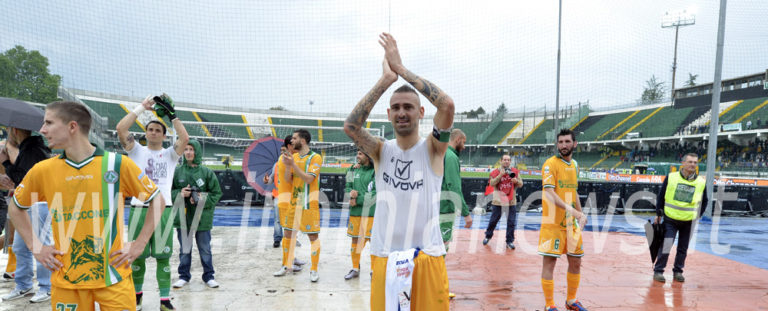 Avellino – Como, il fotoracconto: rivivi il match del “Partenio-Lombardi”