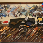 sequestro coltelli e droga