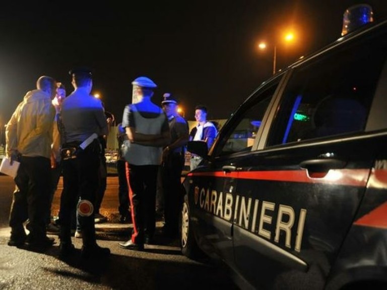 Aggredisce i Carabinieri nel giorno di Pasqua, arrestato extracomunitario
