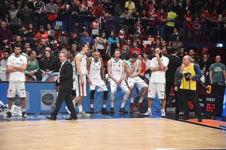 Basket – Final Eight, tutti in piedi per la Scandone Avellino