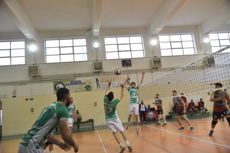 Atripalda Volleyball sconfitta nella prima gara di play off dal Cimitile