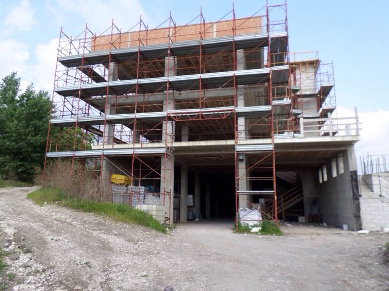 Blitz della Forestale ad Avella, sequestrato immobile nel centro storico