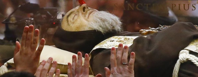 Padre Pio, fine del viaggio. Pietrelcina: ci rivediamo tra altri cent’anni?