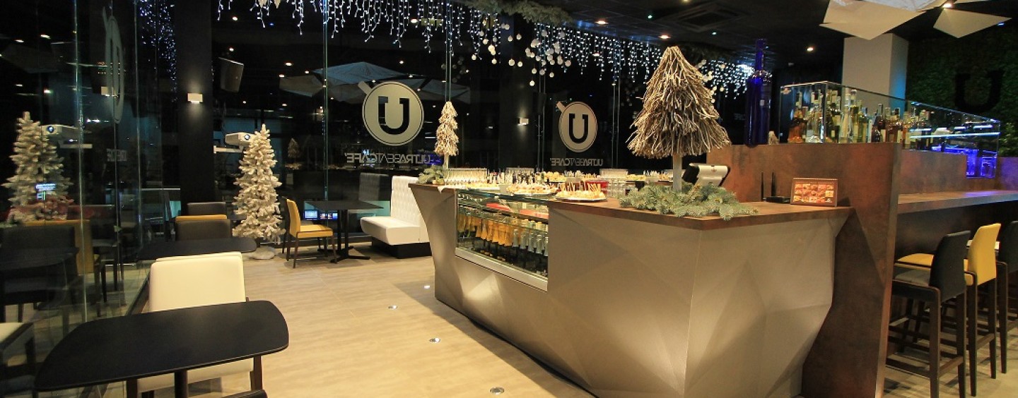 Ultra Beat Cafè, stile e tendenza per l’aperitivo di Natale: domani dalle 11.30 alle 20, musica e buon cibo