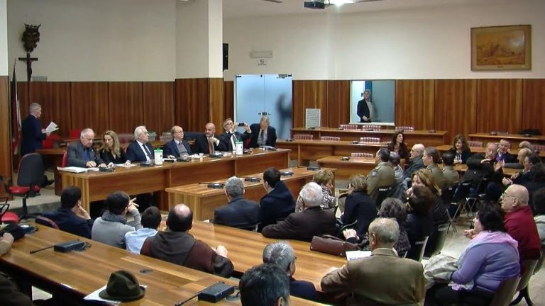 VIDEO/ Massaro presenta l’Almanacco di Avellino: “Una città dal passato glorioso che merita qualcosa in più”