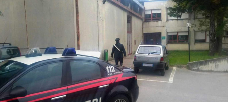 Tentano furto all’Asl di Montella, ladri in fuga