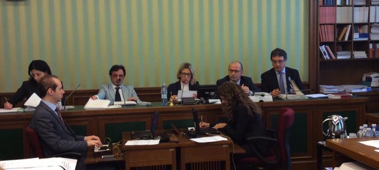 Isochimica, De Luca in audizione a Roma ad aprile: dubbi sugli screening