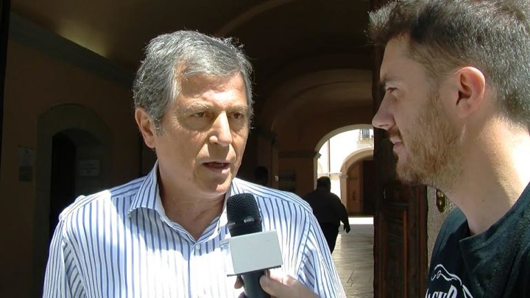 VIDEO/ Incendio Urciuoli, Barbarulo: “Non escludiamo nessuna ipotesi. L’area sarà sottoposta a sequestro”