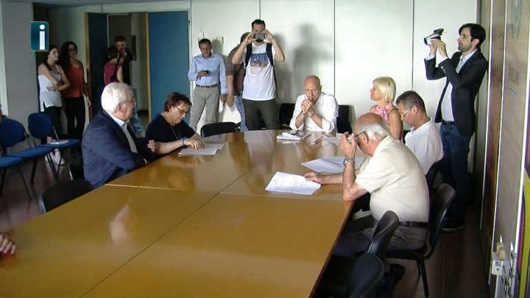 VIDEO/ Bilancio, riunione dei capigruppo in Comune. Giacobbe: “Tutto legittimo, siamo pronti a votarlo”