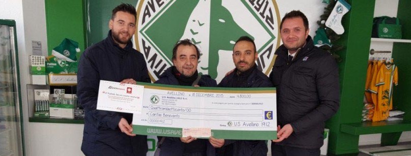 Avellino Calcio – Alluvione Sannio, consegnato il ricavato dell’asta alla Caritas