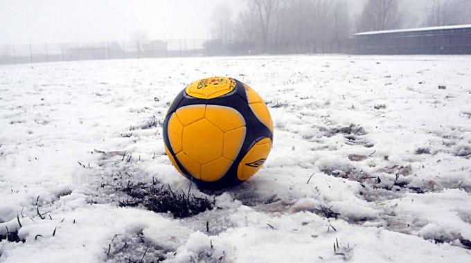 Nevica: i calciatori non si presentano allo stadio, Montemiletto ko a tavolino