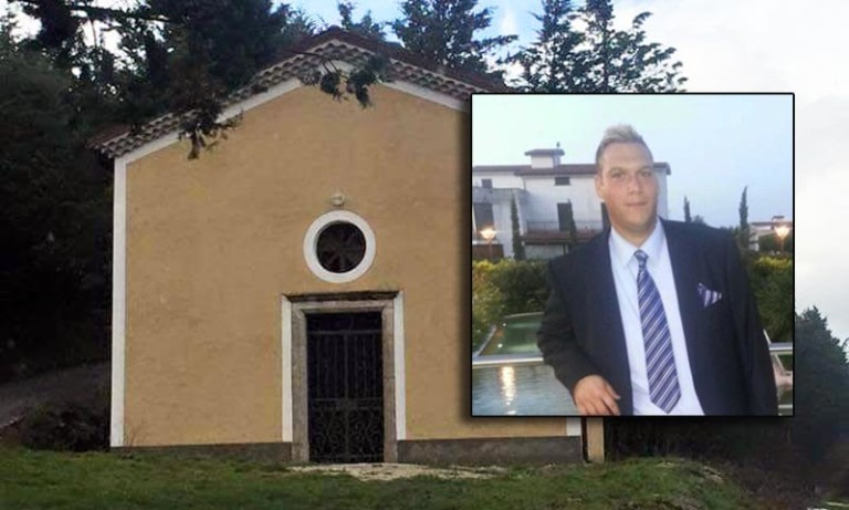 Bagno di folla per l’ultimo saluto ad Antonio Pastore