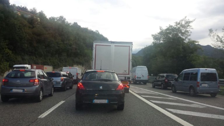 Lavori in corso sulla Variante e code chilometriche