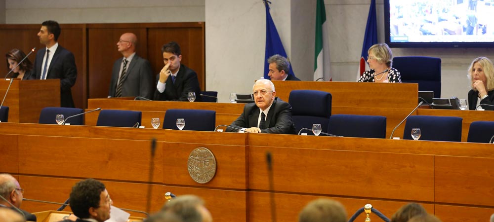 Verso le regionali – Il voto in Emilia e Calabria determinante per le alleanze in Campania