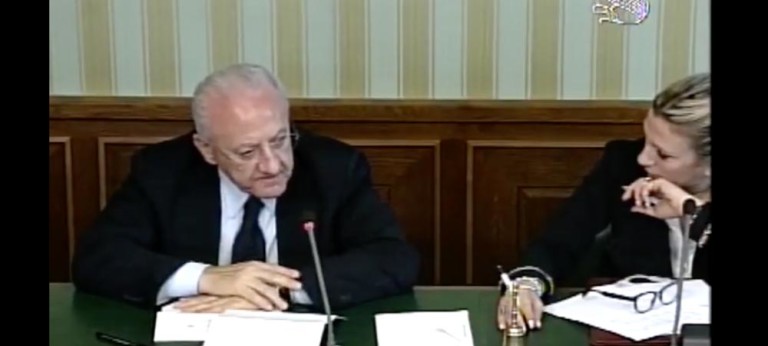 Isochimica, De Luca in Senato: “Regione pronta a finanziare totalmente bonifica. Ma il Comune…”