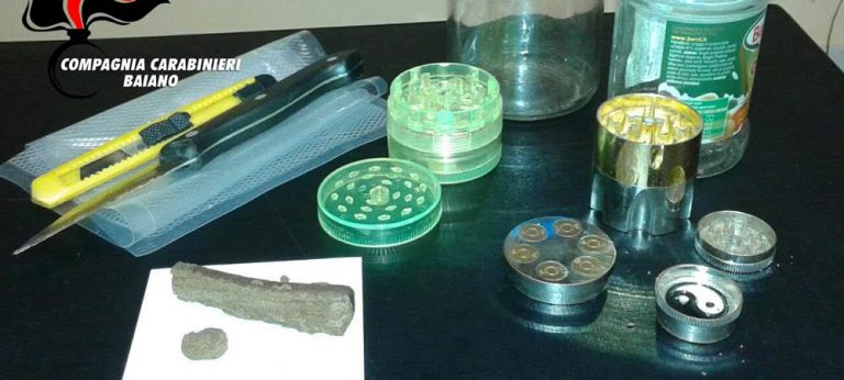 Montoro, sorpreso a casa con hashish: 23enne denunciato grazie al fiuto di Ciro e Holly